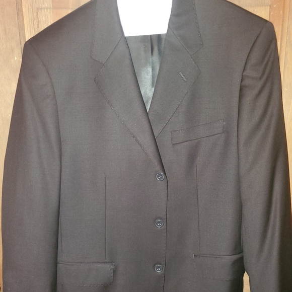 3 button Suit Jacket - Picture 1 of 4
